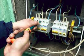 Realizamos reparaciones eléctricas